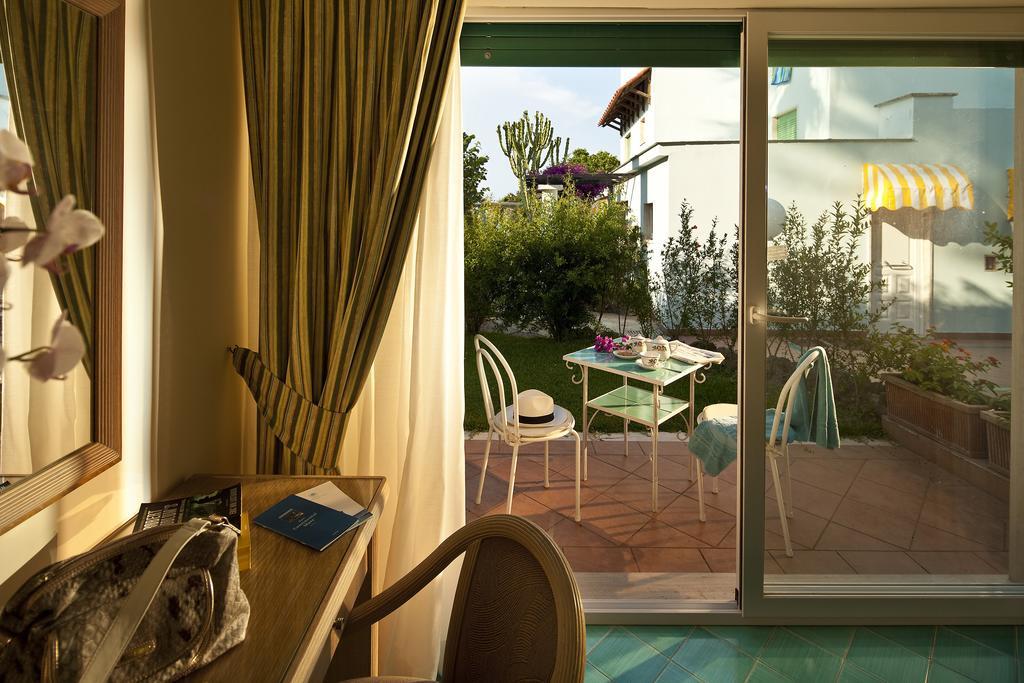 Hotel Continental Mare Ischia Exterior foto